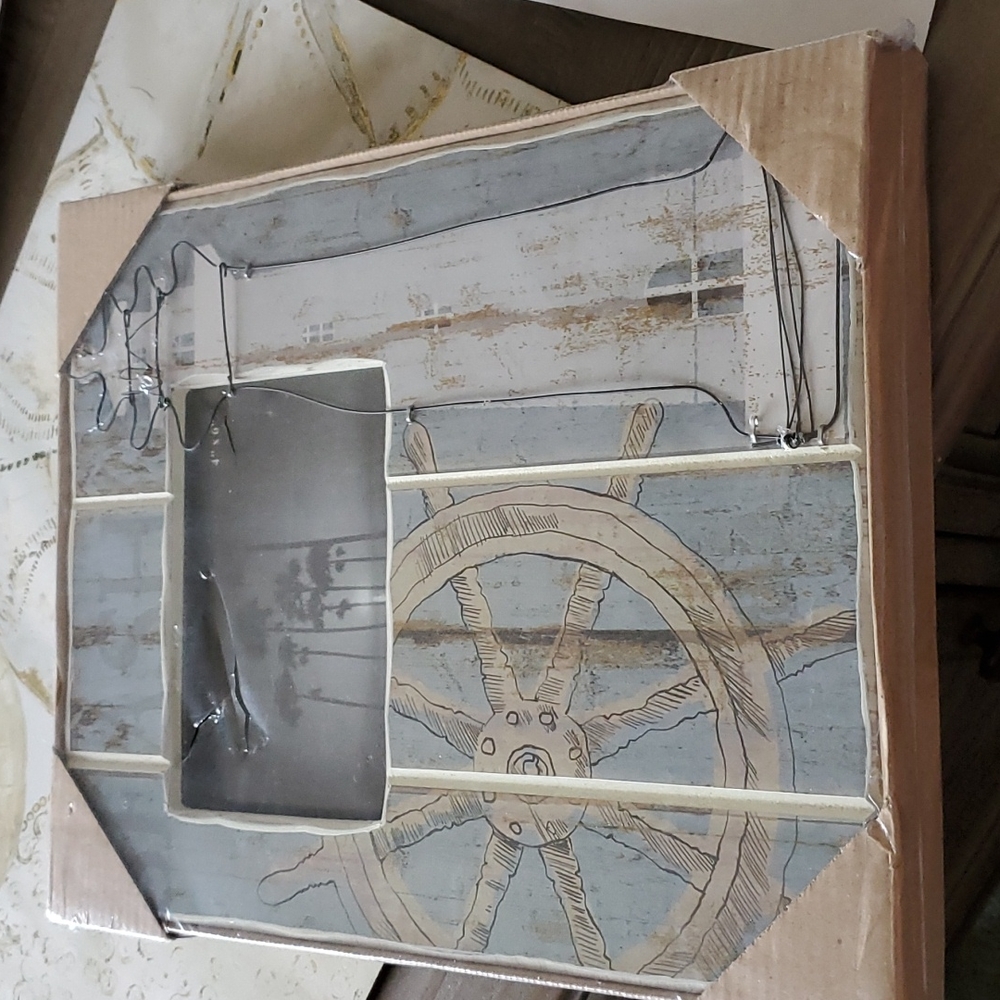 Wood lighthouse 4x6 photo frame